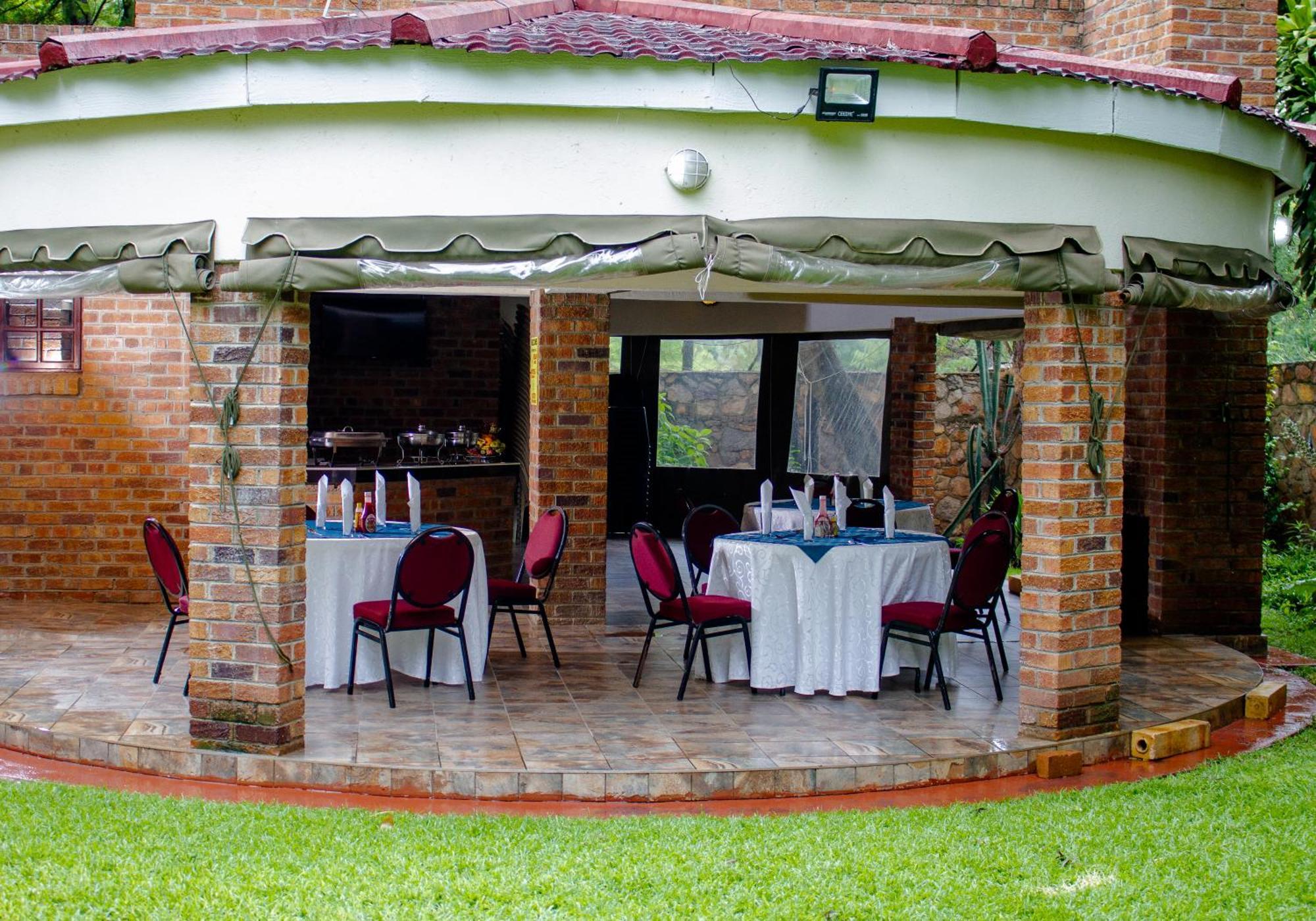Matilinda Lodge Bulawayo Exterior photo
